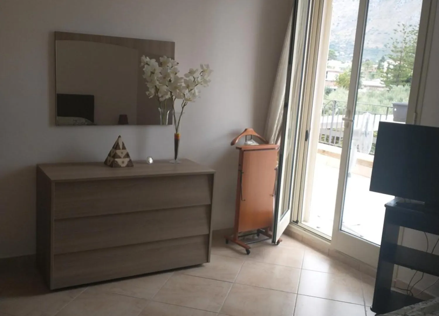Villa Carini House 0*,